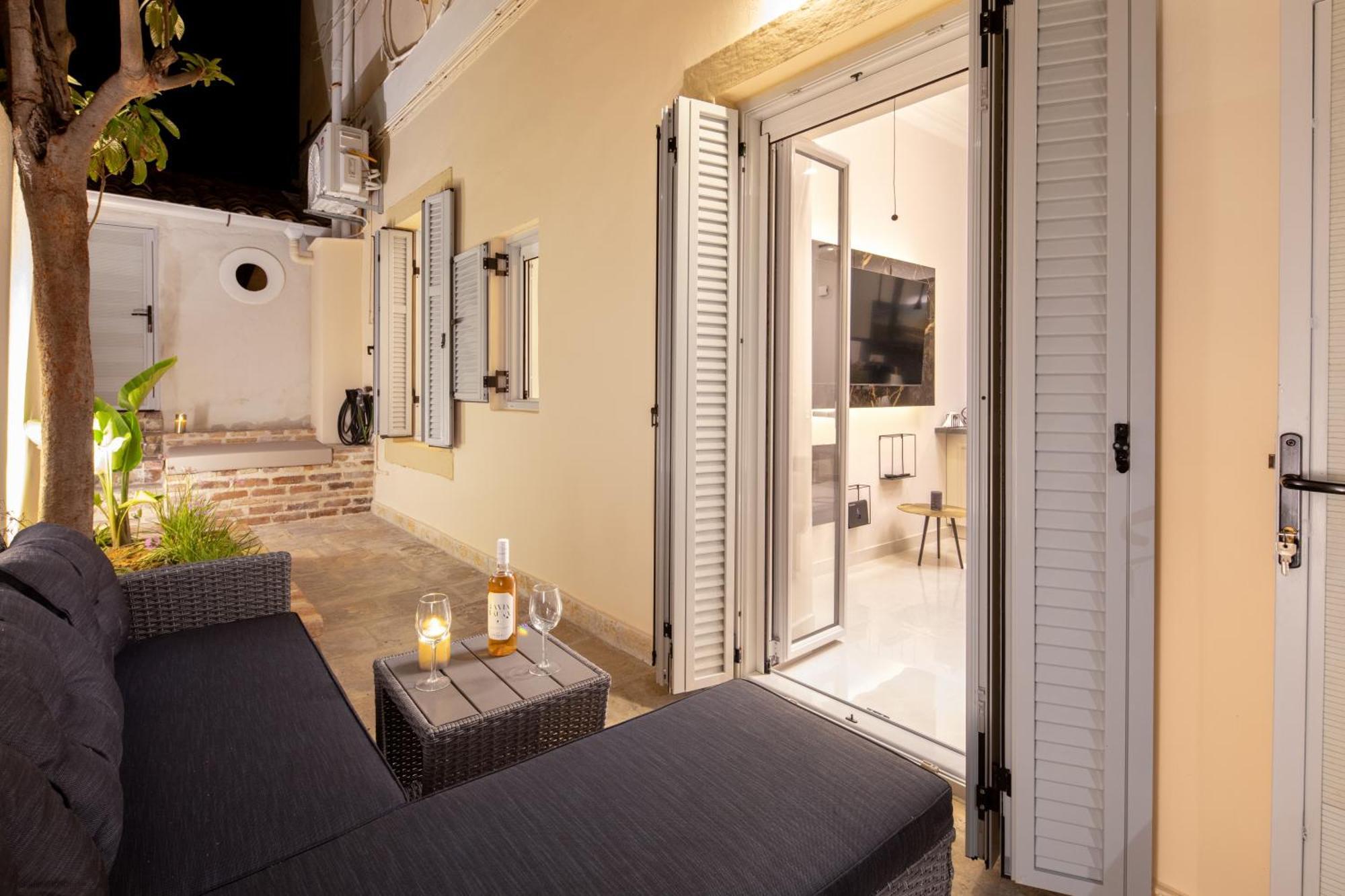 Modern-Vintage Old Town Suites Corfu  Exteriör bild